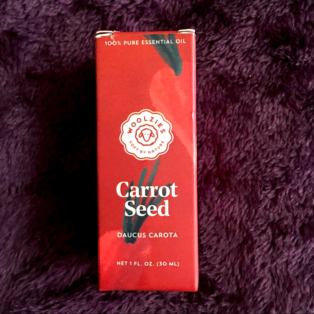 Woolzies Carrot Seed Pure Essential Oil 1oz/30ml
